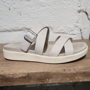Eastland Marshfield Women's Cream Sandals Size‎ 9